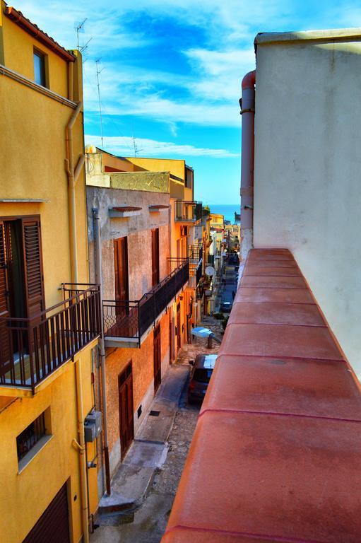 Don Vito'S Apartments Castellammare del Golfo Szoba fotó